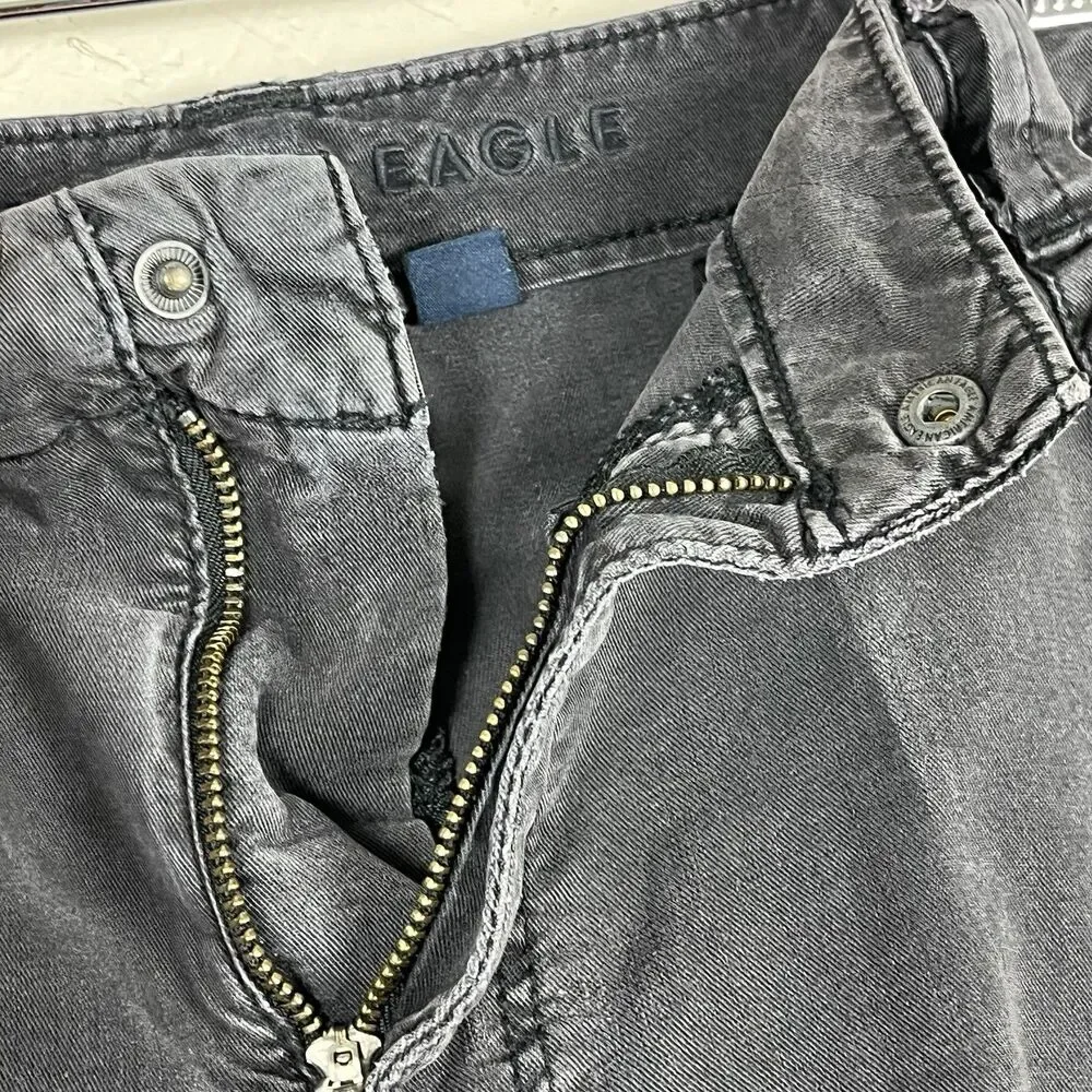 American Eagle Women’s 4 Short Cargo Pants Gray Stretch Utility Y2K